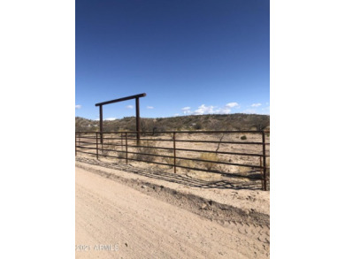 Own your piece of Paradise. 4 lots available. Surveys & legal on Wickenburg Ranch Golf Course in Arizona - for sale on GolfHomes.com, golf home, golf lot