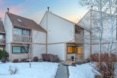 Luxuriously renovated two-bedroom townhome with a spacious on Park Meadows Country Club in Utah - for sale on GolfHomes.com, golf home, golf lot