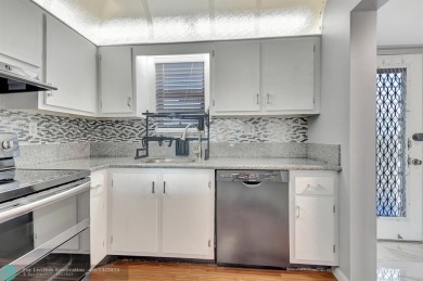 Move-in-ready 2-bed, 2-bath condo. Enjoy the benefits of a on Boca Dunes Golf and Country Club in Florida - for sale on GolfHomes.com, golf home, golf lot