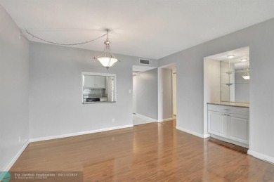 Move-in-ready 2-bed, 2-bath condo. Enjoy the benefits of a on Boca Dunes Golf and Country Club in Florida - for sale on GolfHomes.com, golf home, golf lot