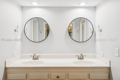 Welcome to 56 Fazio! This updated 3-bedroom, 3-bath end-unit on Palmetto Dunes Golf Course and Resort in South Carolina - for sale on GolfHomes.com, golf home, golf lot