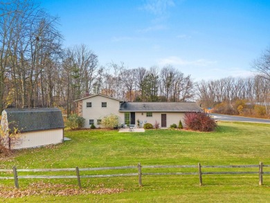 Wonderfully maintained and spacious home located just off the #6 on Royal Scot Country Club in Wisconsin - for sale on GolfHomes.com, golf home, golf lot