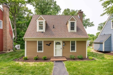 Absolutely charming and beautifully updated 2 bed, 1.5 bath on Eagle Ridge Inn and Resort in Illinois - for sale on GolfHomes.com, golf home, golf lot