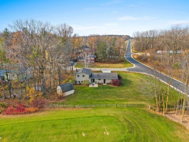 Wonderfully maintained and spacious home located just off the #6 on Royal Scot Country Club in Wisconsin - for sale on GolfHomes.com, golf home, golf lot