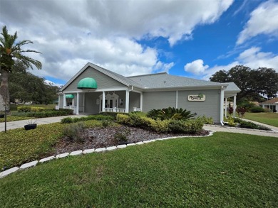 Can you imagine living in a golf course community with all of on Meadow Oaks Golf and Country Club in Florida - for sale on GolfHomes.com, golf home, golf lot