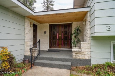 Custom large home located right on the 7th fairway of the on The Pinehurst Golf Course in Idaho - for sale on GolfHomes.com, golf home, golf lot