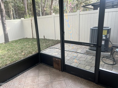 COZY FAMILY LIVING IN FLEMING ISLAND Welcome to 1545 Vineland on Golf Club At Fleming Island in Florida - for sale on GolfHomes.com, golf home, golf lot