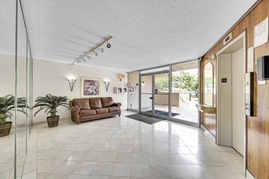 ALL AGES condo blends style & function! Spacious bedroom on Inverrary Country Club in Florida - for sale on GolfHomes.com, golf home, golf lot