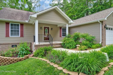 Welcome Home to 348 Lakeview in the central core of Fairfield on Druid Hills Golf Club in Tennessee - for sale on GolfHomes.com, golf home, golf lot