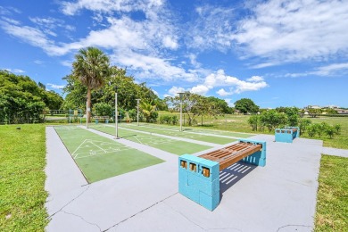 ALL AGES condo blends style & function! Spacious bedroom on Inverrary Country Club in Florida - for sale on GolfHomes.com, golf home, golf lot