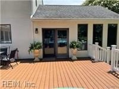 *INSTANT EQUITY* Welcome to 9104 River Cres, a beautifully on Cedar Point Country Club in Virginia - for sale on GolfHomes.com, golf home, golf lot