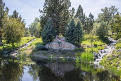 Live the resort lifestyle on the 6th fairway of Eagle Crest! on Eagle Crest Golf Resort - Resort Course in Oregon - for sale on GolfHomes.com, golf home, golf lot