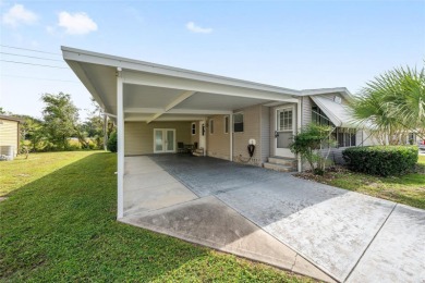 Welcome home to this charming 2-bedroom, 2 bath manufactured on El Diablo Executive Golf Course in Florida - for sale on GolfHomes.com, golf home, golf lot