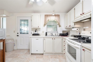 Welcome home to this charming 2-bedroom, 2 bath manufactured on El Diablo Executive Golf Course in Florida - for sale on GolfHomes.com, golf home, golf lot