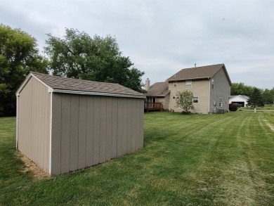 This home is ready for a new owner.  Need to move in quick? on Savannah Oaks Golf Club of Candlewick Lake in Illinois - for sale on GolfHomes.com, golf home, golf lot