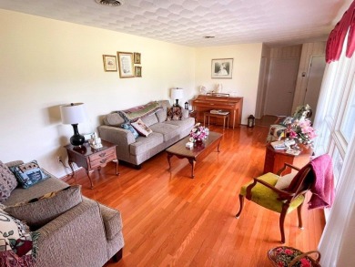 Nestled in an established neighborhood near the Wytheville golf on Wytheville Golf Club, Inc. in Virginia - for sale on GolfHomes.com, golf home, golf lot