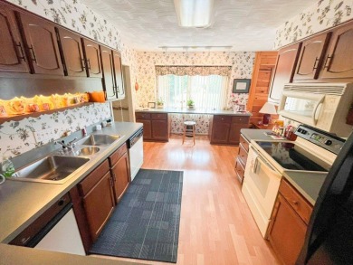 Nestled in an established neighborhood near the Wytheville golf on Wytheville Golf Club, Inc. in Virginia - for sale on GolfHomes.com, golf home, golf lot