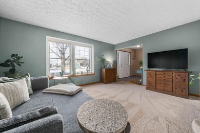 Welcome to 7769 Spyglass Hill Court, a meticulously maintained on Turnberry Golf Course in Ohio - for sale on GolfHomes.com, golf home, golf lot