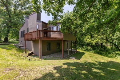 Bright, airy, and updated 4 bed, 2.5 bath Galena Territory on Eagle Ridge Inn and Resort in Illinois - for sale on GolfHomes.com, golf home, golf lot