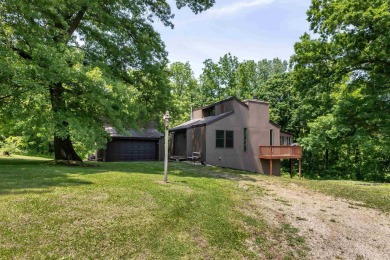 Bright, airy, and updated 4 bed, 2.5 bath Galena Territory on Eagle Ridge Inn and Resort in Illinois - for sale on GolfHomes.com, golf home, golf lot