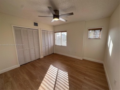 Spacious 3Bed/3Bath townhouse in Weston. Centrally located close on Bonaventure Country Club in Florida - for sale on GolfHomes.com, golf home, golf lot
