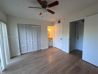 Spacious 3Bed/3Bath townhouse in Weston. Centrally located close on Bonaventure Country Club in Florida - for sale on GolfHomes.com, golf home, golf lot