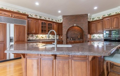 IMAGINE YOUR DREAM HOME THAT OVERLOOKS THE VIRGINIAN GOLF on Virginian Golf Club in Virginia - for sale on GolfHomes.com, golf home, golf lot