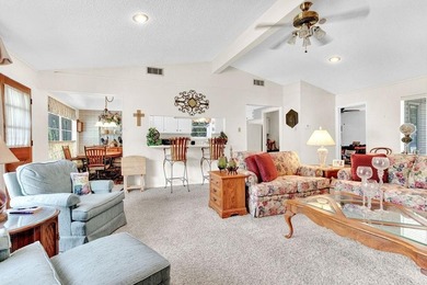 Lovely home close to park and swimming pool, offering a great on Hide-A-Way Lake Golf Course in Texas - for sale on GolfHomes.com, golf home, golf lot