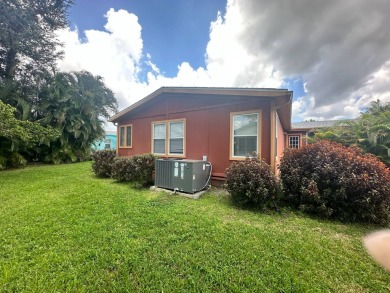 This well-loved 2-bedroom, 2-bathroom Palm Harbor home is being on Del Tura Golf and Country Club in Florida - for sale on GolfHomes.com, golf home, golf lot