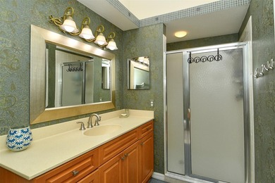 Take a look at this beautifully updated second-floor Drummond on Heritage Oaks Golf and Country Club in Florida - for sale on GolfHomes.com, golf home, golf lot