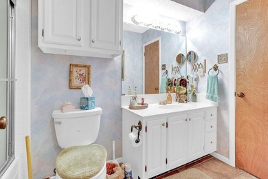 Lovely home close to park and swimming pool, offering a great on Hide-A-Way Lake Golf Course in Texas - for sale on GolfHomes.com, golf home, golf lot