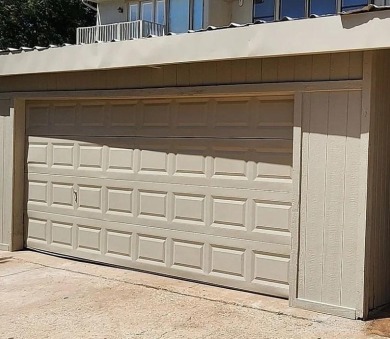 Beautifully updated townhome with golf course views in the heart on KickingBird Golf Course in Oklahoma - for sale on GolfHomes.com, golf home, golf lot