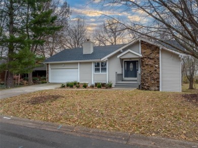 Welcome to 49 Normandy Dr- this stunning 4 bed, 2 1/2 bath ranch on Lake Saint Louis Par 3 in Missouri - for sale on GolfHomes.com, golf home, golf lot