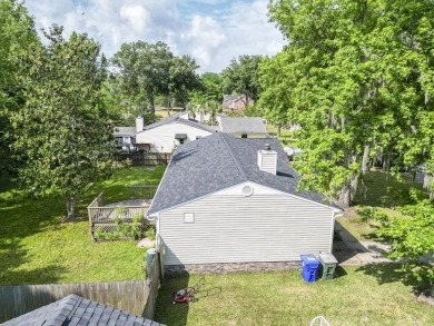 Are you looking for a Move-in ready home in a great on Shadowmoss Plantation Golf Club in South Carolina - for sale on GolfHomes.com, golf home, golf lot