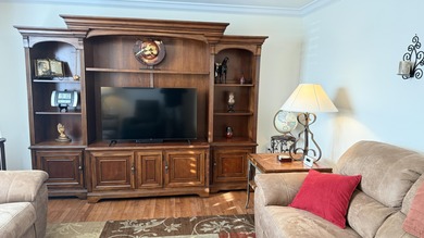 Welcome to an exceptional residence in Battlefield Estates on Battlefield Golf and Country Club in Kentucky - for sale on GolfHomes.com, golf home, golf lot