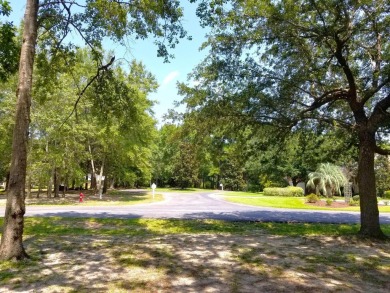 Exceptionally maintained brick home in the Wyboo Plantation on Players Course At Wyboo Plantation in South Carolina - for sale on GolfHomes.com, golf home, golf lot