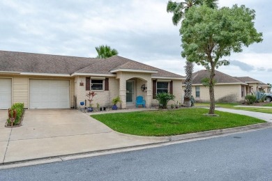 This casita has it all! Relax and enjoy in this modern, updated on South Padre Island Golf Club in Texas - for sale on GolfHomes.com, golf home, golf lot