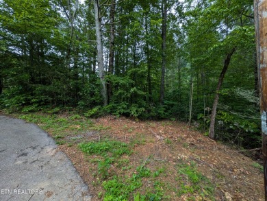 Excellent building lot on over an acre of rolling woodland with on Laurel Valley Golf Course in Tennessee - for sale on GolfHomes.com, golf home, golf lot