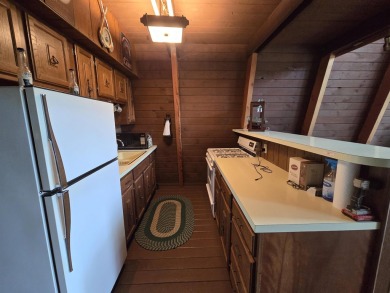 This is a perfect weekend get-a-way at Lake Carroll!  Located on Lake Carroll Golf Course in Illinois - for sale on GolfHomes.com, golf home, golf lot