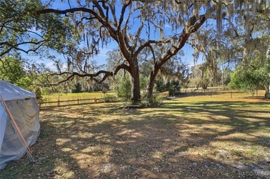 Welcome to your ideal starter home or perfect snowbird retreat on Citrus Springs Country Club in Florida - for sale on GolfHomes.com, golf home, golf lot