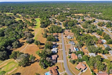 Welcome to your ideal starter home or perfect snowbird retreat on Citrus Springs Country Club in Florida - for sale on GolfHomes.com, golf home, golf lot