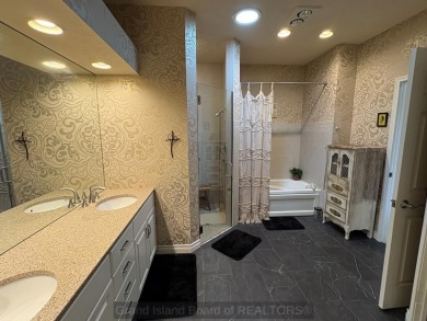 Beautiful condo overlooking the 18th fairway of Riverside Golf on Riverside Country Club in Nebraska - for sale on GolfHomes.com, golf home, golf lot