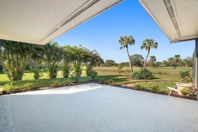 Completely renovated in 2024, 4 BR/2.5 bath/Huge garage on Evergreen Club in Florida - for sale on GolfHomes.com, golf home, golf lot