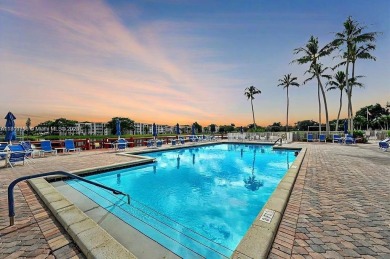 Beautifully updated & artist-decorated 2-bed, 2-bath condo with on Pine Island Ridge Country Club in Florida - for sale on GolfHomes.com, golf home, golf lot