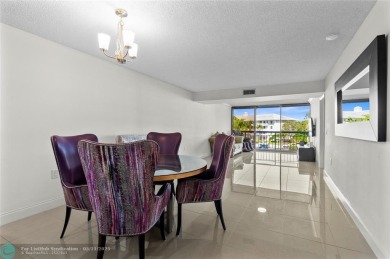 Welcome to this beautiful updated 2-bedroom, 2 bathroom condo in on The Country Club At Boca Raton in Florida - for sale on GolfHomes.com, golf home, golf lot