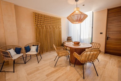 1Bed Condo
Corasol, The Village, Tower 2?Price: 8,000,000 MXN

1 on  in  - for sale on GolfHomes.com, golf home, golf lot