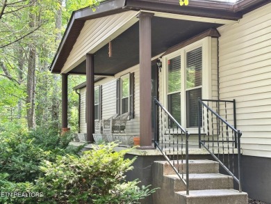BONAFIDE CHARTER LOT ONLY $25 ANNUALLY, This lovely 3 BR/ 2 Bath on Stonehenge Golf Course in Tennessee - for sale on GolfHomes.com, golf home, golf lot