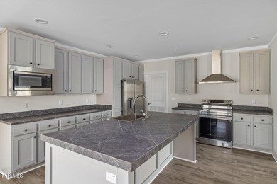 Welcome to the Daytona--a 3-bedroom, 2-bathroom single-level on  in Tennessee - for sale on GolfHomes.com, golf home, golf lot