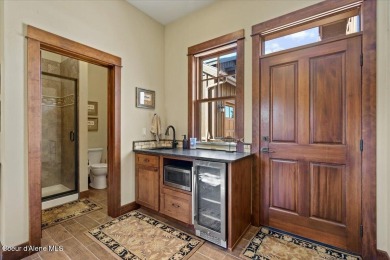 Experience North Idaho luxury living in this fully furnished on Avondale Golf and Tennis Club in Idaho - for sale on GolfHomes.com, golf home, golf lot