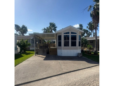 Cute and pristine 1bd/1ba park model located in the amenity rich on Long Island Golf Course in Texas - for sale on GolfHomes.com, golf home, golf lot